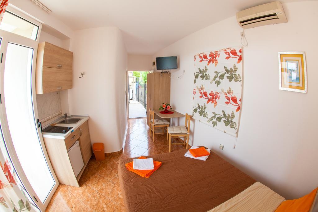 Apartments Vila Masha Petrovac ภายนอก รูปภาพ