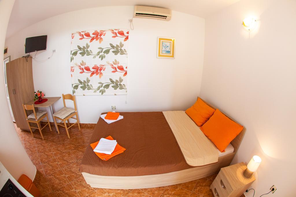 Apartments Vila Masha Petrovac ภายนอก รูปภาพ