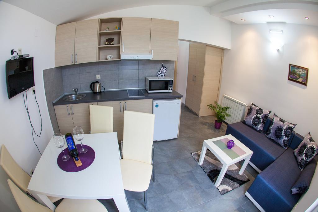Apartments Vila Masha Petrovac ภายนอก รูปภาพ