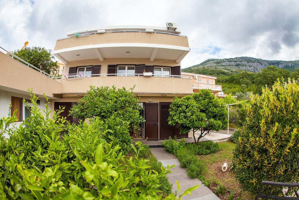 Apartments Vila Masha Petrovac ภายนอก รูปภาพ